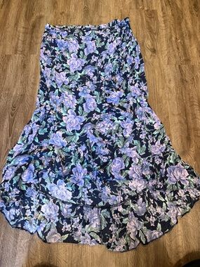 American Eagle Outfitters Navy Skirt with Lavender Floral Print